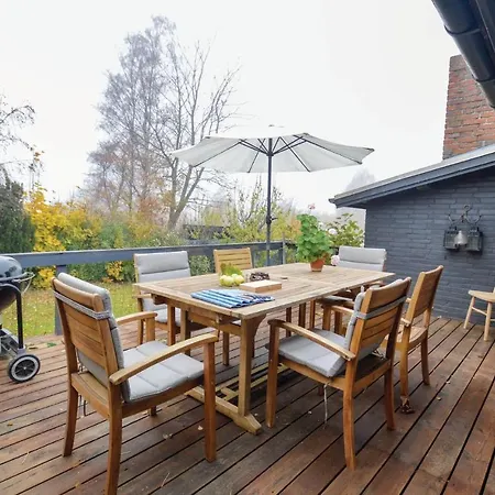Two-bedroom Holiday In Karrebaksminde 度假居 *